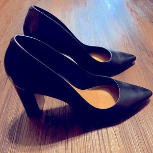 AREZZO Women's Strappy Chunky Heel - Black